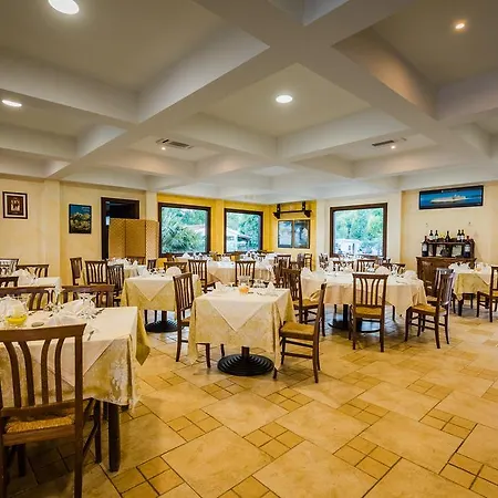 Villaggio Punta Alice 3*