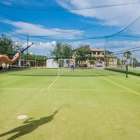 Aldeamento Turístico Villaggio Punta Alice