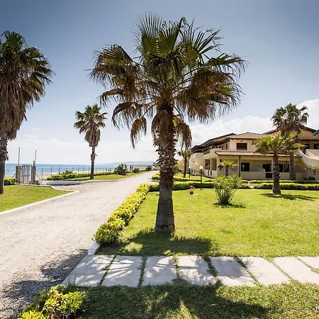 Villaggio Punta Alice 홀리데이파크 3*